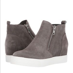 Steve Madden Wedgie Bootie (Gray Suede)